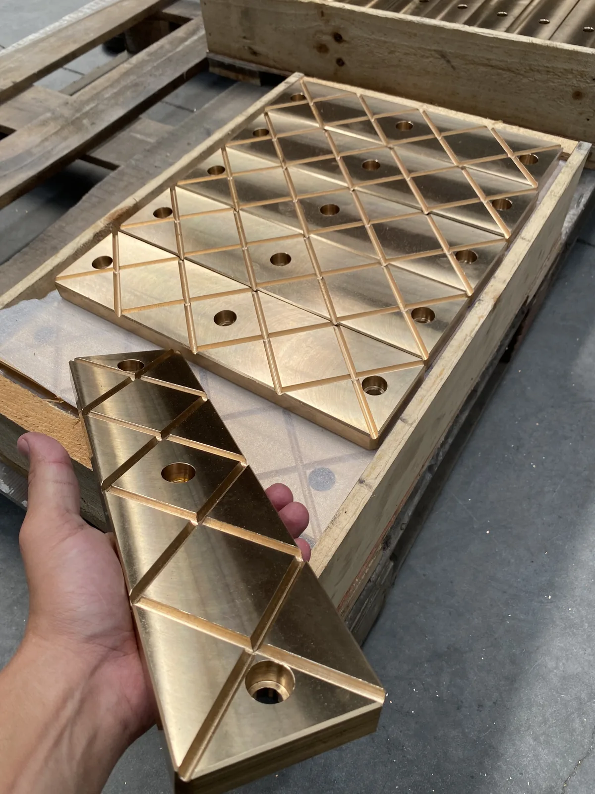 Özel Alaşımlı Bronz Plaka